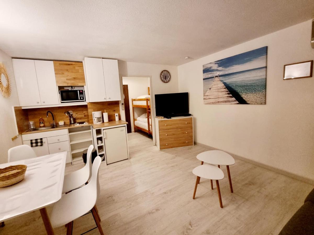 100 M De La Plage - Les Cigales De Mer - Studio Cabine - Parking Le Grau-du-Roi Exterior photo